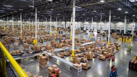 Amazon versnelt robotisering DCs met overname Cloosterman