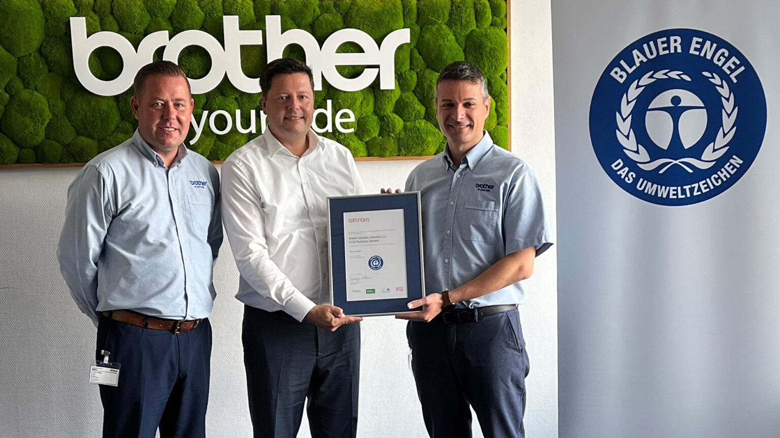 Brother is de eerste printerfabrikant die de vernieuwde Blue Angel DE-UZ 177 (2021) certificering heeft verkregen voor een van de gereviseerde Brother tonercartridges. Dit betekent dat Brother nu officieel beschikt over het meest milieuvriendelijke herfabricage proces voor tonercartridges.