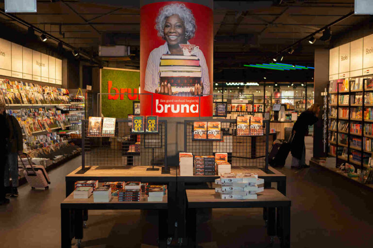 Feestelijke openingsweek voor nieuwe Bruna op Schiphol Plaza
