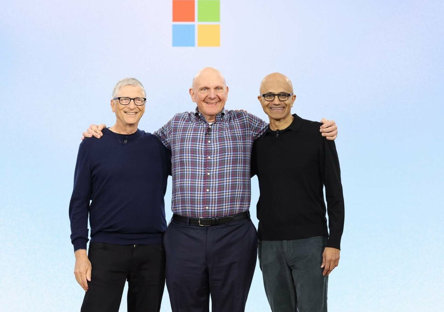 Vijftig jaar Microsoft: van MS-DOS tot spil in de moderne werkplek