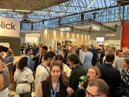 De Workspace Design Show komt in november weer naar Amsterdam met een toekomstgericht programma dat de werkvloer van morgen vormgeeft