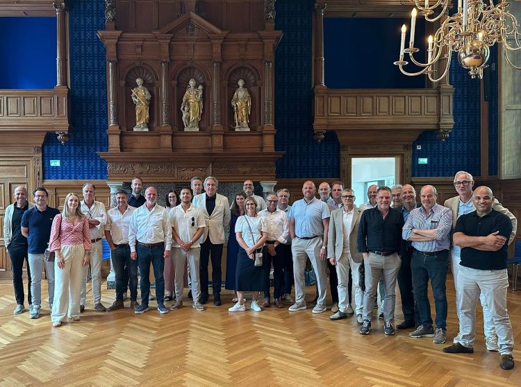 Inspirerende presentaties tussen oude meesters bij OfficersWorld