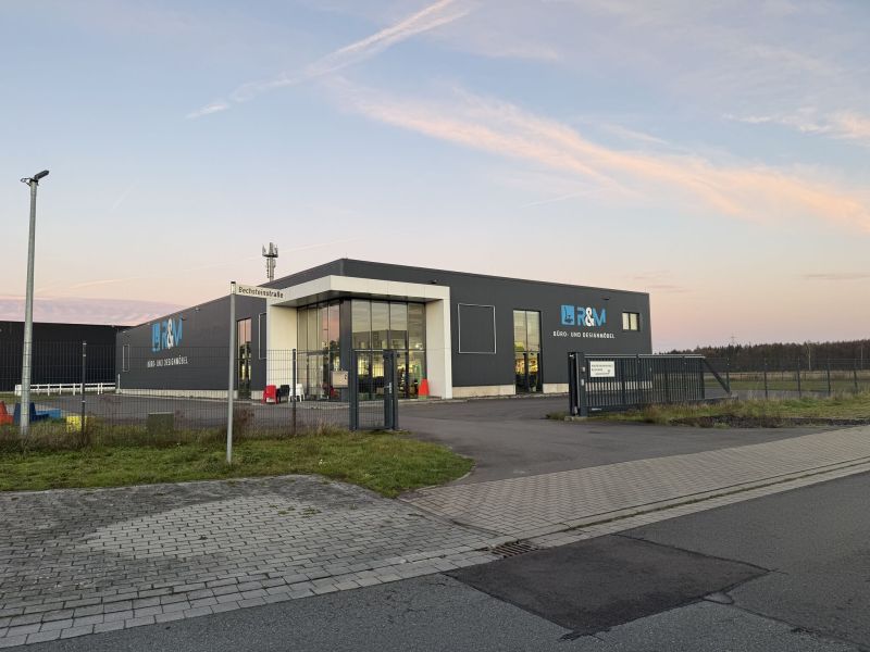 Multi Ratio versterkt positie in Duitsland met overname R&M Büro- und Designmöbel GmbH multi ratio